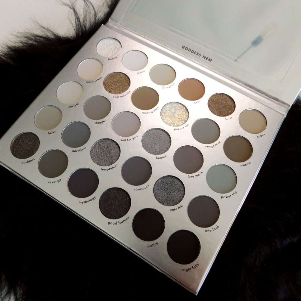 Goddess Nem Pro Palette - Picture 2 of 2